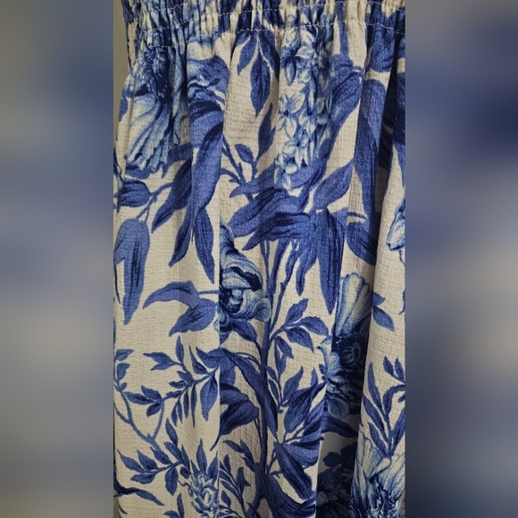 H&M Floral Smocked Midi Sundress with Spaghetti Straps In Blue/white. M NWOT - Picture 12 of 16